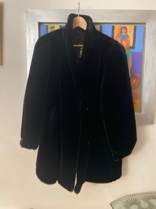 Abrigo Mouton Piel Alta Peletería Negro