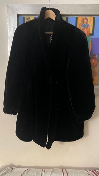 Abrigo Mouton Piel Alta Peletería Negro