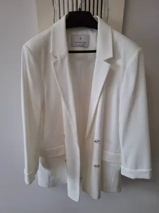Chaqueta Stradivarius Blanca Talla M