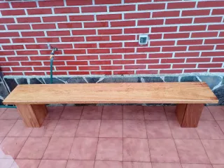 Madera para trabajos manuales montaje y barnizado