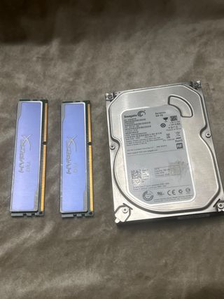 2 Memorias RAM Kingston + Disco Duro Seagate 500GB