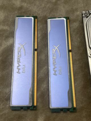 2 Memorias RAM Kingston + Disco Duro Seagate 500GB
