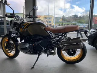 BMW R nineT Scrambler Oro/Verde