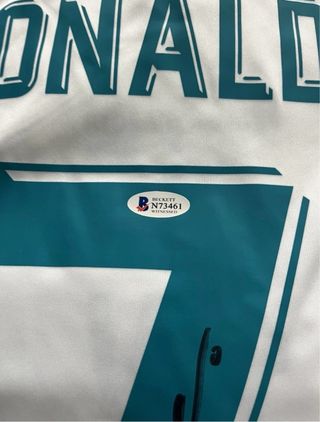 Camiseta Cristiano Ronaldo firmada kiev 2018