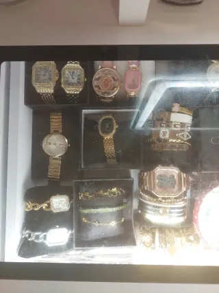 Tocador de lujo con espejo iluminado Y expositor