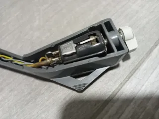 Agujas, Brazo y Cápsula Tocadiscos antiguo válvula