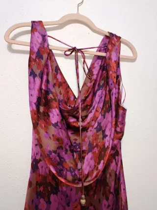 Vestido largo Zara flores satinado Talla L