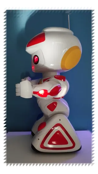 Robot Interactivo Emiglio, Emilio