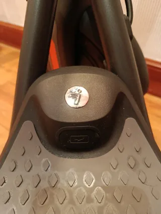 Patinete Eléctrico Segway Ninebot F25E