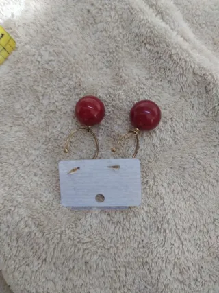 Pendientes Aro Bolas Rojas Dorados