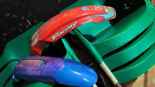 Dos guardabarros Rieju MRX 50. 10€ cada uno