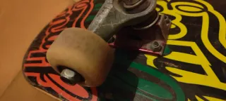 Skate con diseño a cuadros