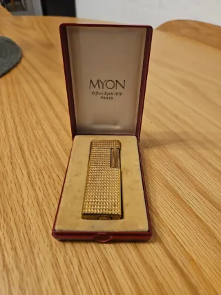 Encendedor Myon chapado en oro