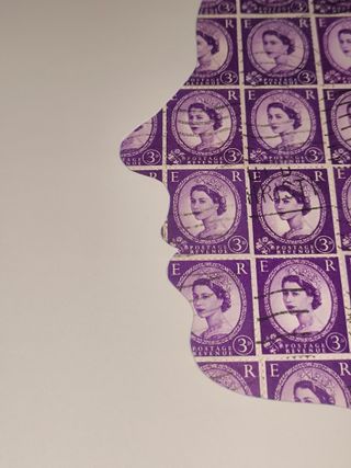 Quadro Elisabetta II con veri Francobolli inglesi