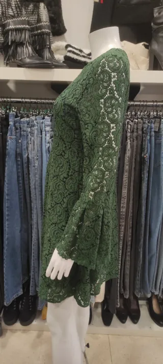Vestido Zara calado verde Talla S