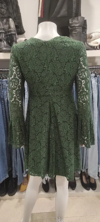 Vestido Zara calado verde Talla S