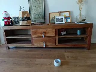 Mueble de salón de madera