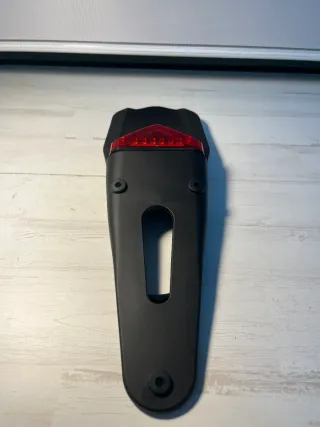 Portamatrículas Corto Luz Roja LED NUEVO