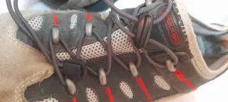 Zapatillas Unisex Trekking Talla 40 sin apenas uso