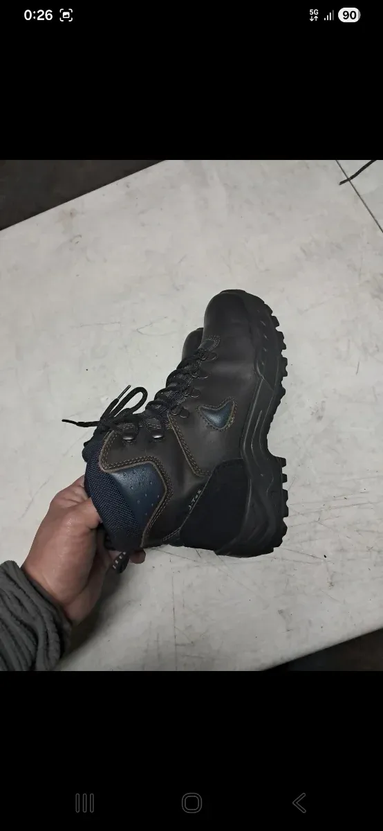 Botas de montaña T37