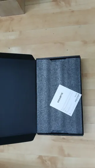 Gigabyte RX 6600 XT OC Tarjeta Gráfica