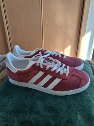 Adidas Gazelle zapatillas rojas