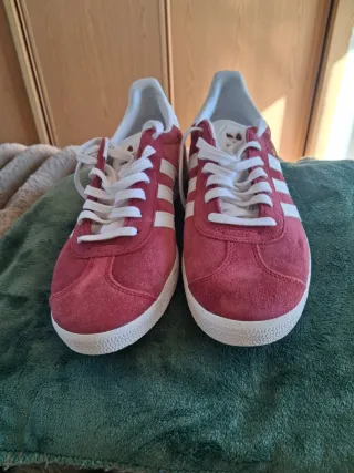 Adidas Gazelle zapatillas rojas
