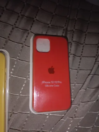 Funda iPhone 12 Pro Max / 12 Pro Amarilla