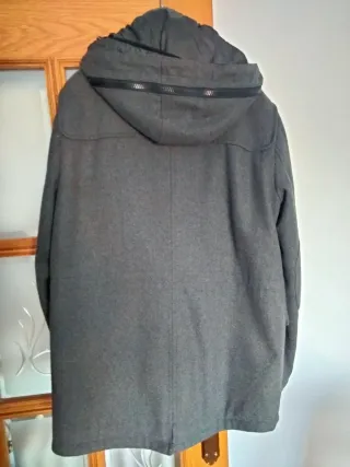 Abrigo de hombre gris