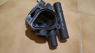 Caja termostato Renault/Dacia Nueva