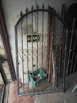 Reja/puerta de hierro forjado