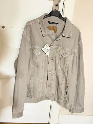Cazadora vaquera gris Zara Talla XL