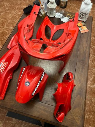 Carenado Yamaha Aerox Rojo