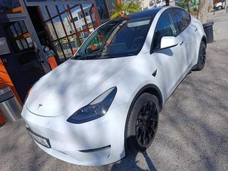 Tesla Model Y Gran Autonomía 4WD 350 kW (476 CV)