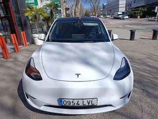 Tesla Model Y Gran Autonomía 4WD 350 kW (476 CV)