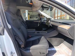 Tesla Model Y Gran Autonomía 4WD 350 kW (476 CV)