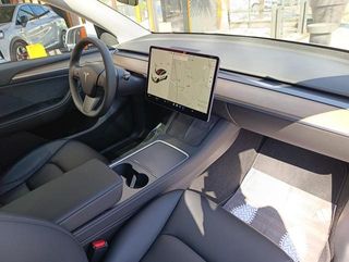 Tesla Model Y Gran Autonomía 4WD 350 kW (476 CV)