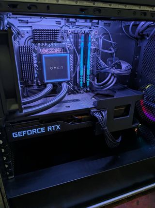 OMEN GT21-0067ns i7 RTX 3080 10GB Seminuevo