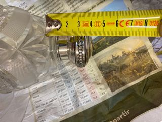 2 Bottiglie di Profumo in Cristallo Intagliato con Tappo in Argento