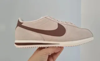 T44 Nike Cortez Beige