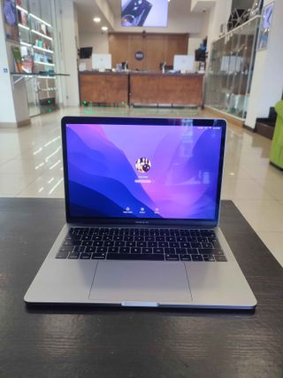 MacBook Pro 13 2016 8/256GB Seminuevo