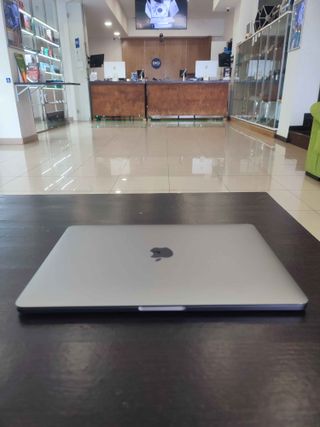 MacBook Pro 13 2016 8/256GB Seminuevo