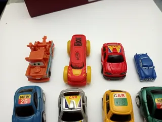 Lote de 12 coches de juguete