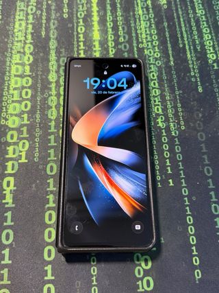 Samsung Galaxy Z Fold 4