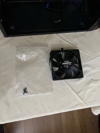 Torre PC Asus Negra Nueva con Disquetera, perfecta