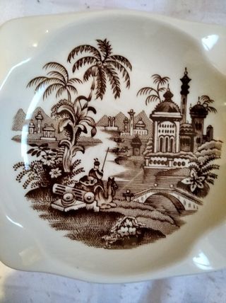 Cenicero La Cartuja Sevilla Marrón