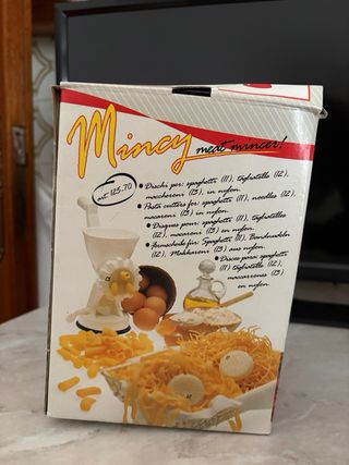 Macchinetta tritacarne/pasta nuova