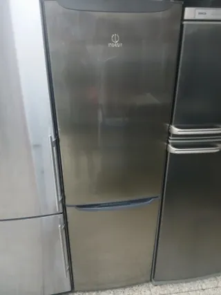 Nevera Indesit