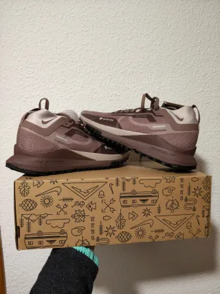 T38 Nike Pegasus Trail 4 GTX