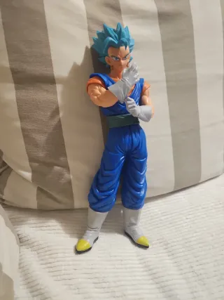Figura Vegito Super Saiyan God